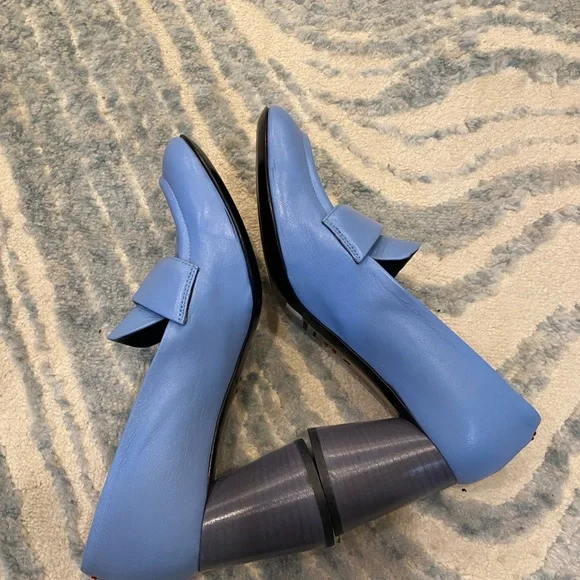 HALMANERA BLUE ONLY ROUND HEEL PUMPS WITH GREY HEELS SIze 7.5